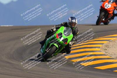 media/Oct-09-2022-SoCal Trackdays (Sun) [[95640aeeb6]]/Turn 12 (140pm)/